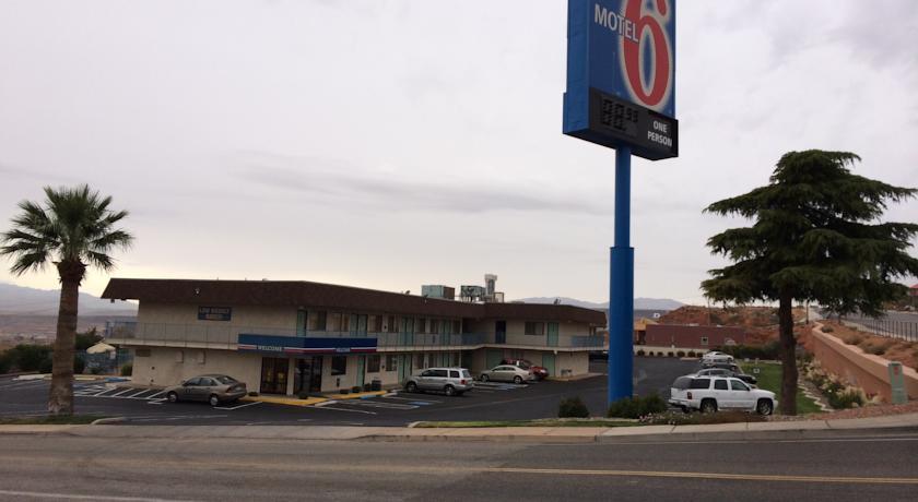 Отель Motel 6 St. George