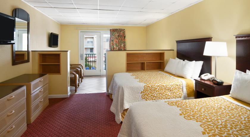 Отель Days Inn Oceanfront