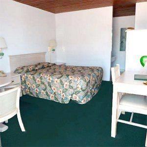 Отель Royal Crest Motel