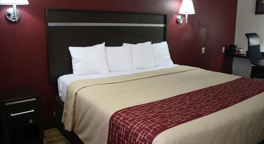 Отель Red Roof Inn - Nashville