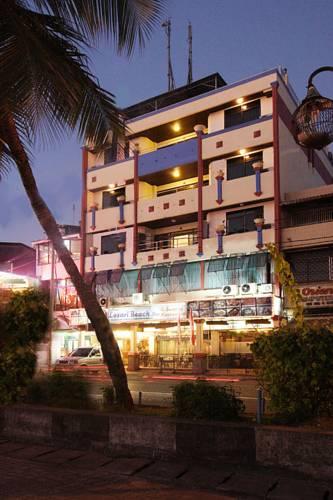 Отель Losari Beach Inn