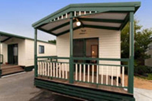 Отель Warrnambool Holiday Village