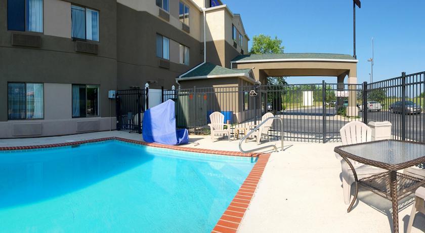 Отель Sleep Inn & Suites Athens