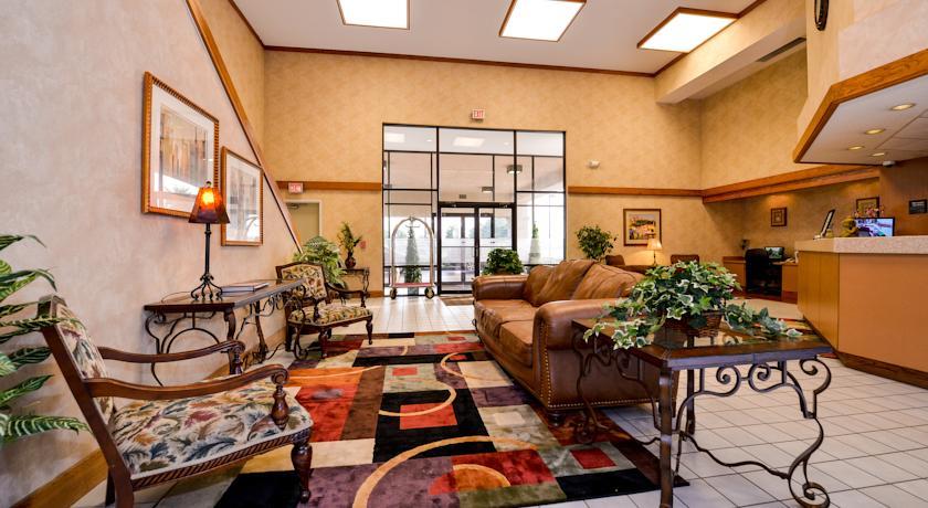 Отель Greenstay Hotel & Suites