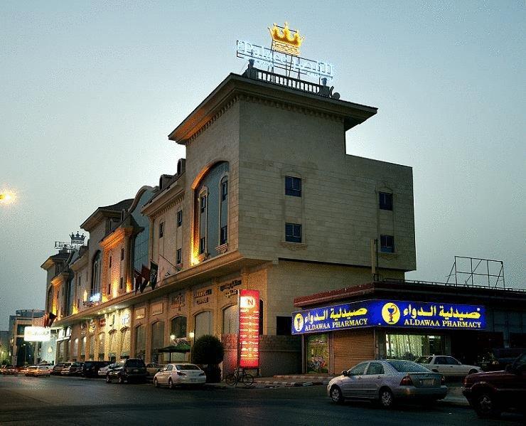 Апартаменты The Palace Suites