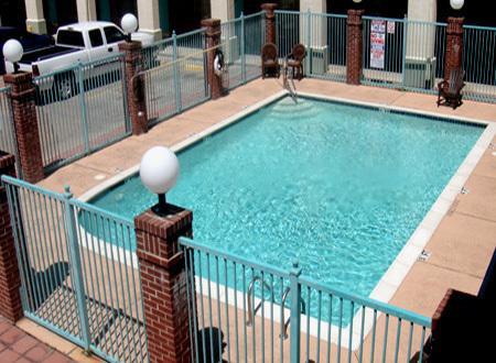 Отель Ranger Inn & Suites
