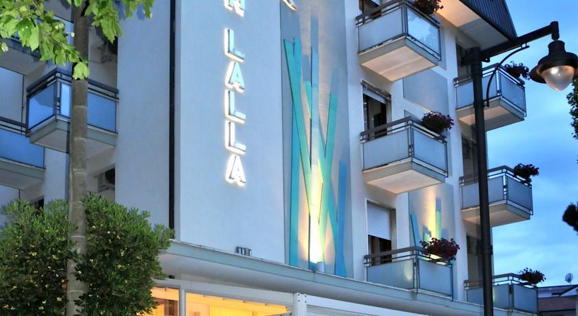 Отель Hotel Lalla