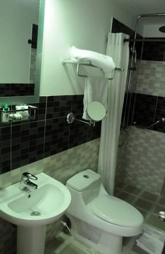 Отель Hotel Calima Real