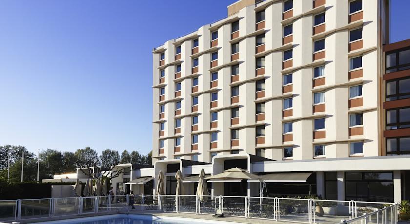 Отель Mercure Arles Camargue