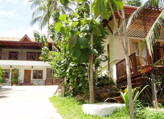 Reuanthai Village