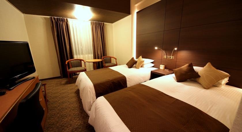 Отель Hotel Miyahira