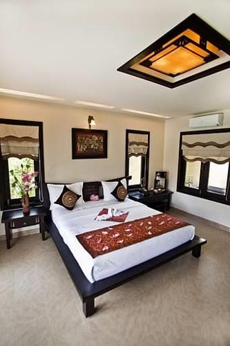 Отель Lotus Village Resort