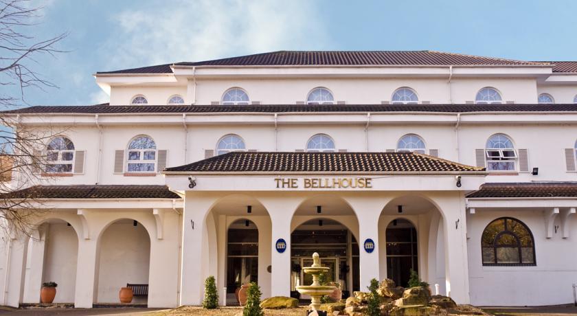 Отель The Bellhouse
