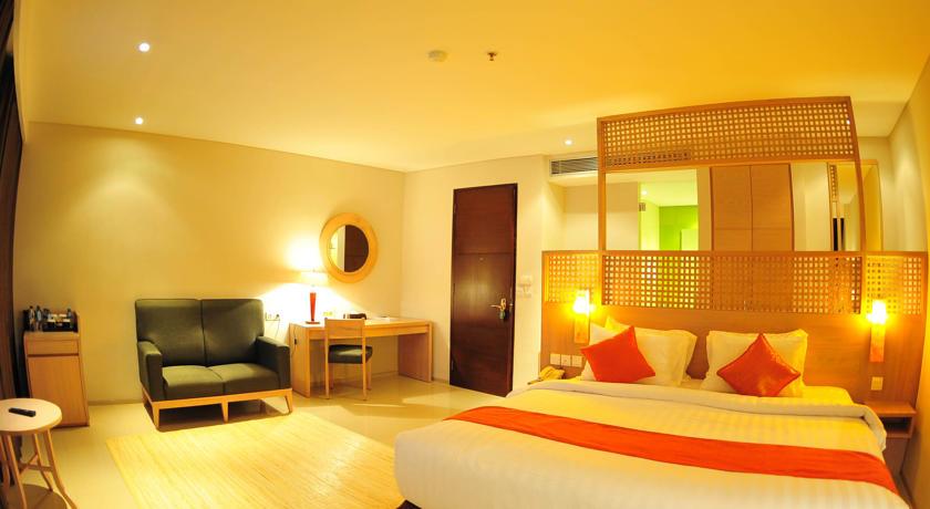 Отель The Kuta Playa Hotel & Villas