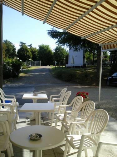 Отель Hotel Eden