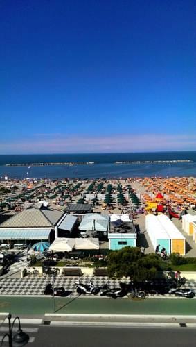 Отель Hotel Iride