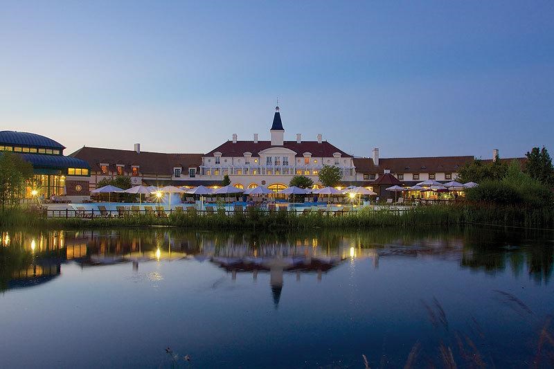 Отель Marriott Village d'Ile-de-France