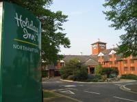 Отель Courtyard By Marriott Hotel Northampton