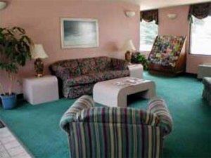 Отель Econo Lodge Airport