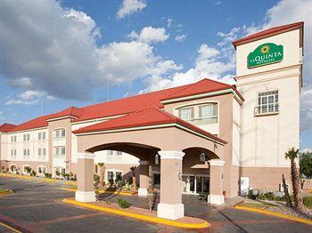Отель La Quinta Inn and Suites Juarez