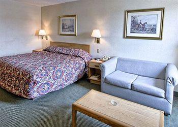 Отель Capital Plaza Inn & Suites Harrisburg