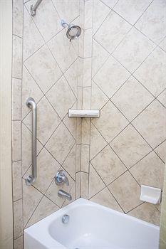 Отель Best Western Duncanville Inn & Suites