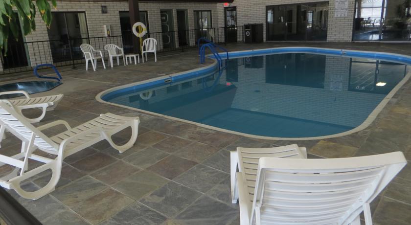 Отель Best Western Red Coach Inn