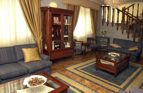 Отель Hotel Bueumar 