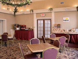 Отель Days Inn Sonora