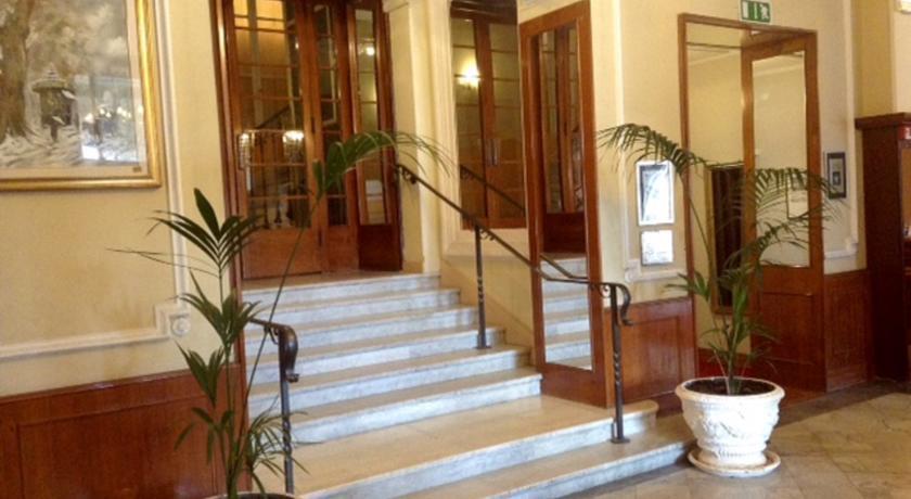 Отель Grand Hotel & Des Anglais