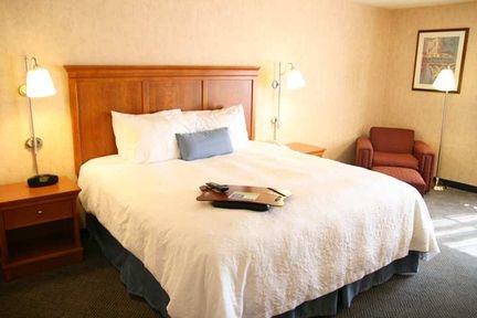 Отель Hampton Inn® San Marcos