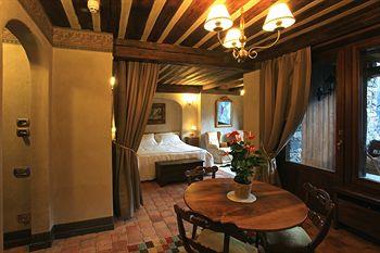 Отель Mont Blanc Hotel Village