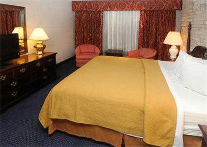 Отель Quality Inn & Conference Center