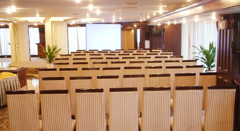 Отель New Era Hotel