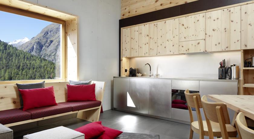Отель Alpine Lodge Chesa Plattner