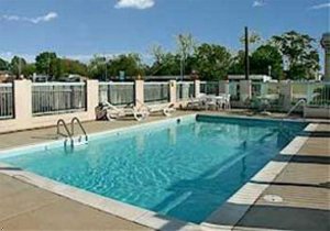 Отель Quality Inn Alexandria
