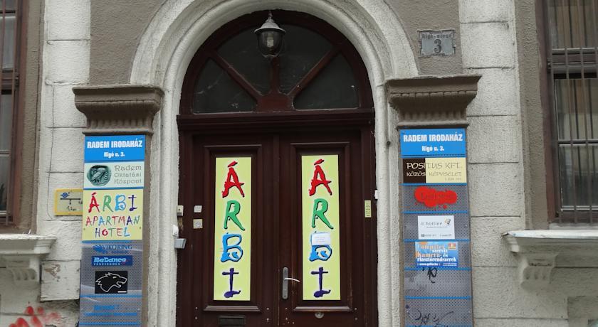 Árbi Apartman Hotel