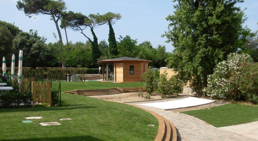 Апартаменты Miramare Resort