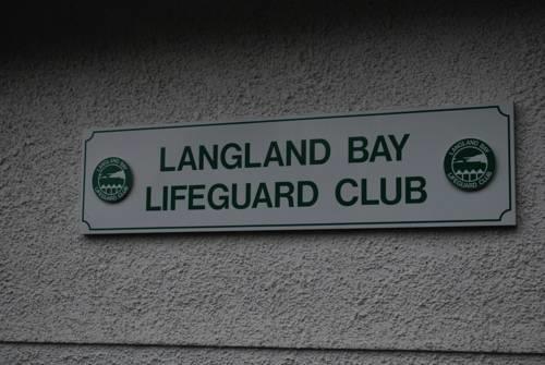 Апартаменты A Space By The Beach Langland