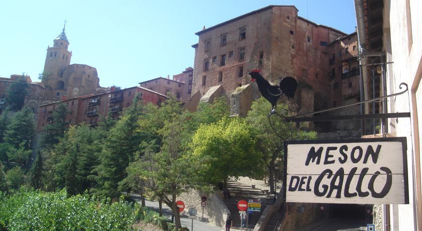 Отель Hotel Mesón del Gallo