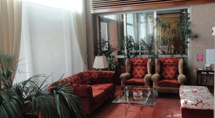 Отель Gran Hotel Ourense San Martín