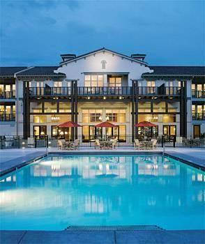 Отель Walnut Beach Resort