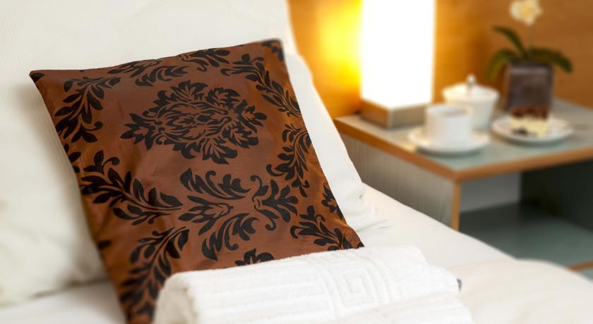 Отель Wyższa Brama Hotel