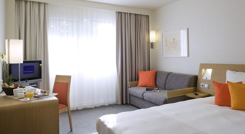 Отель Novotel Beaune
