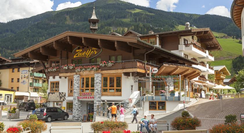 Отель Hotel Zwölfer