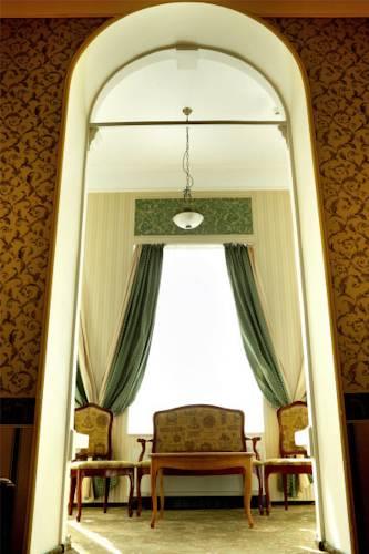 Отель Hotel Cosmos