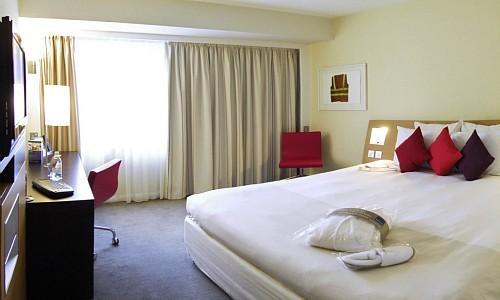 Отель Novotel Caserta Sud
