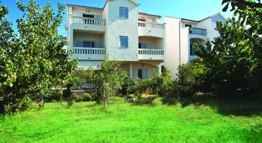 Апартаменты Apartments Stana S
