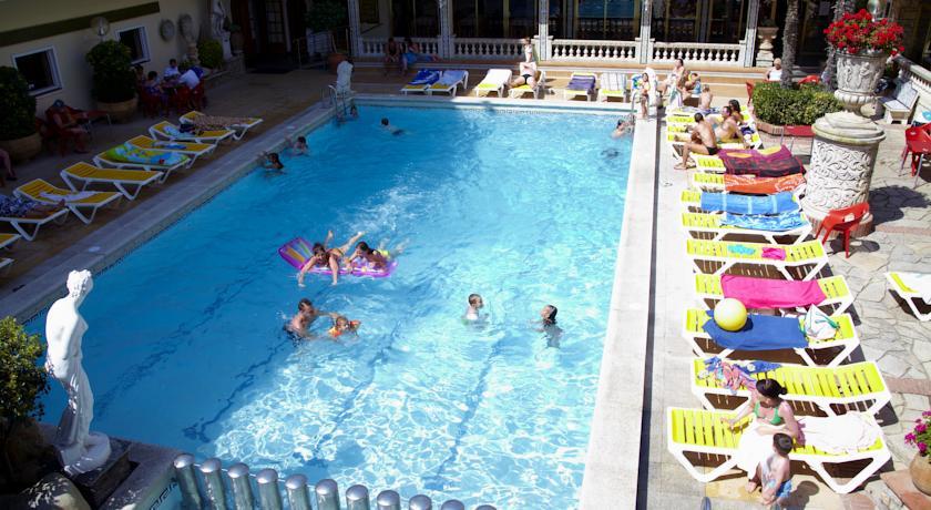 Отель Sorra D'or Beach Club