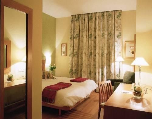 Отель Hotel Miraflores